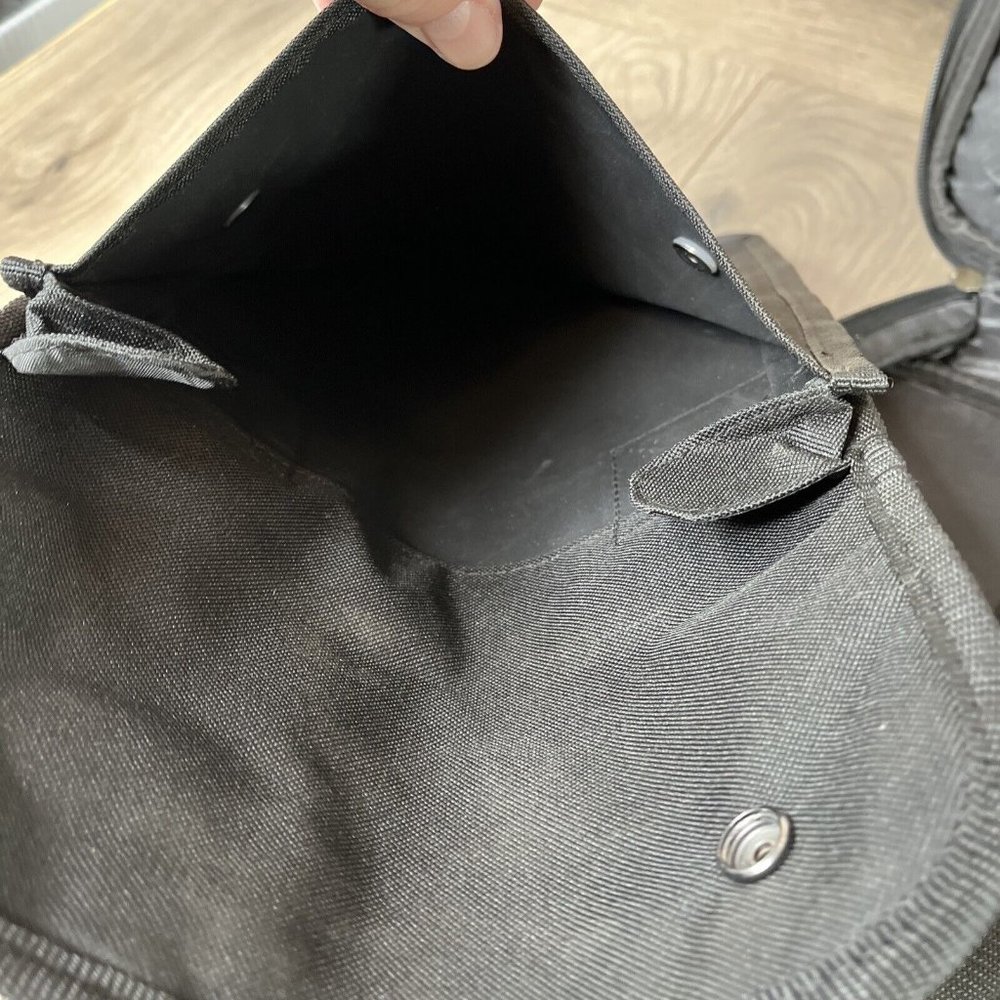 Solo Laptop Computer Bag Black Padded Multi Pocket 12x16x2 Handle or Shoulder - Picture 8 of 10